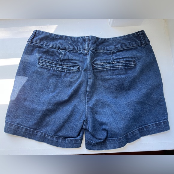 Banana Republic Stretchy Jean Shorts - Picture 3 of 3